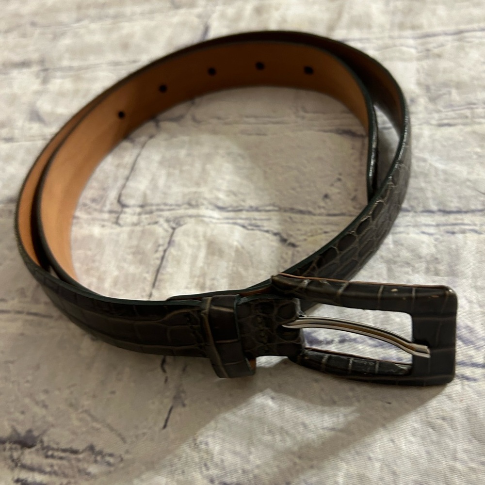 TALBOTS MADE IN ITALY CROC PRINT LEATHER COVERED BUCKLE WOMEN’S BELT SIZE SMALL